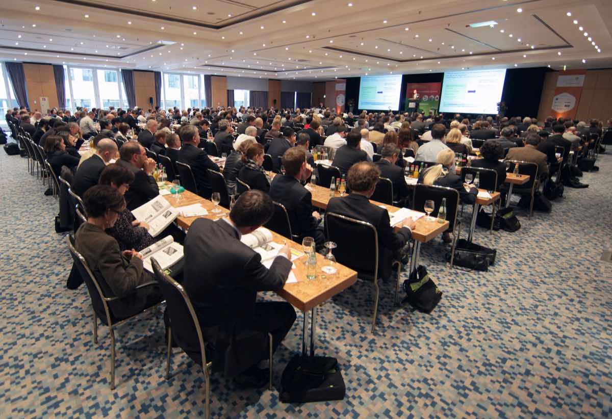 420 delegates from 250 companies attended the 6th European Bioplastics conference