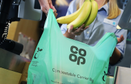 The Co-op announces a ban on its single-use plastic carriers