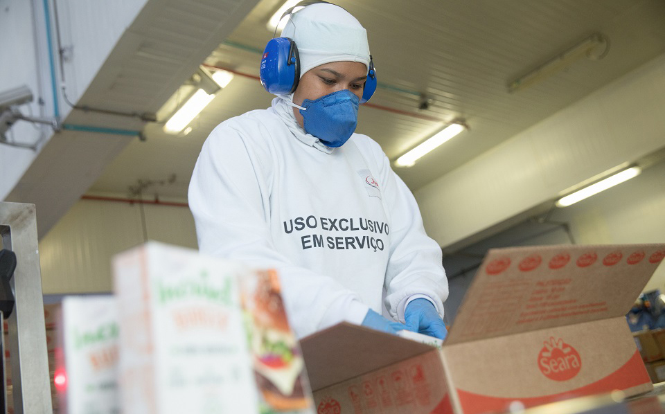 JBS to invest $351m in Paraná state expansion and create 2,500 jobs
